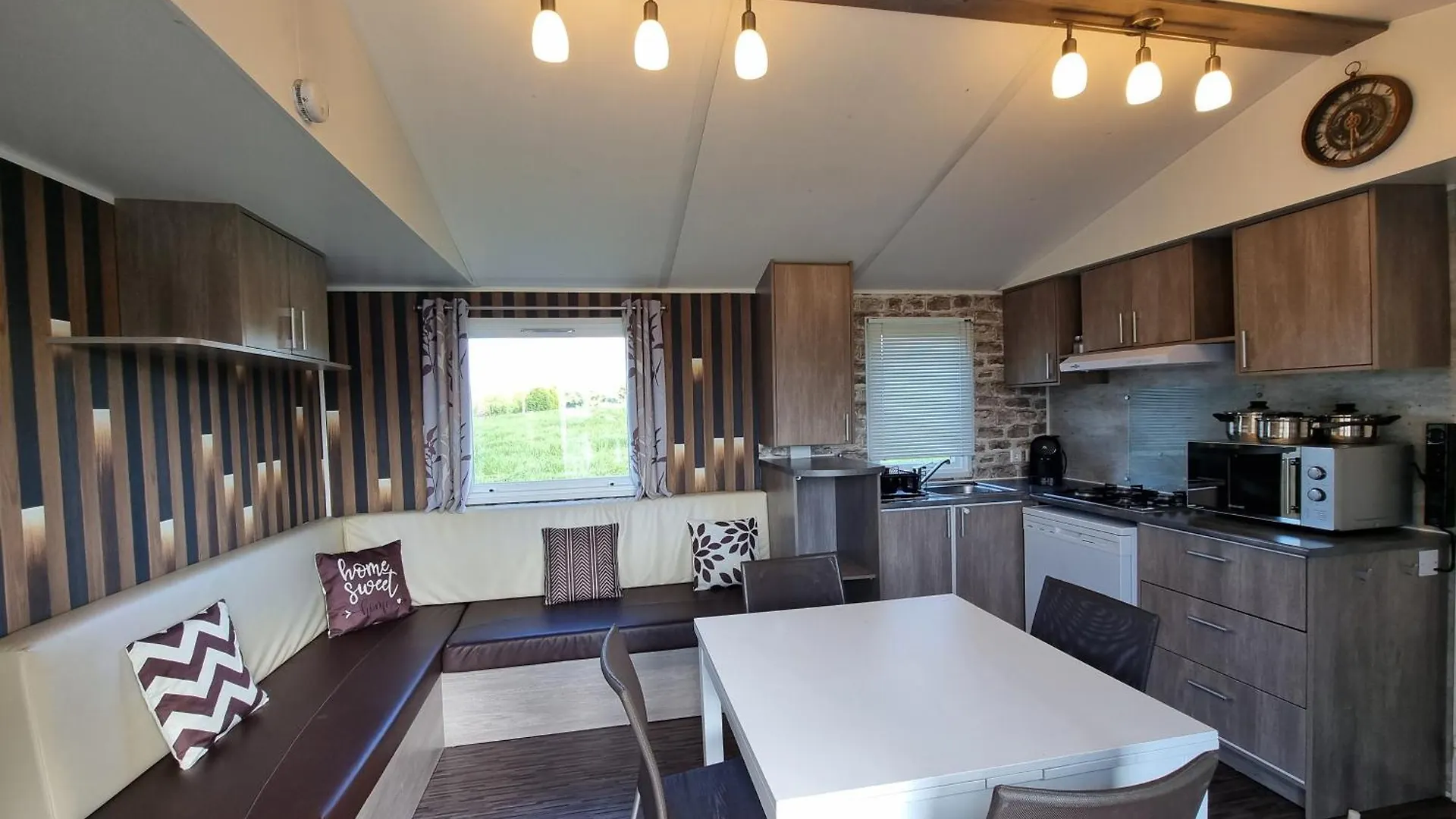 Campingplads Camper Au Moulin De La Brevette Hotel Arbigny
